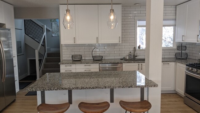 Building Photo - 1661 Choctaw St