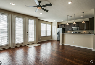 Building Photo - 950 Henderson-1498