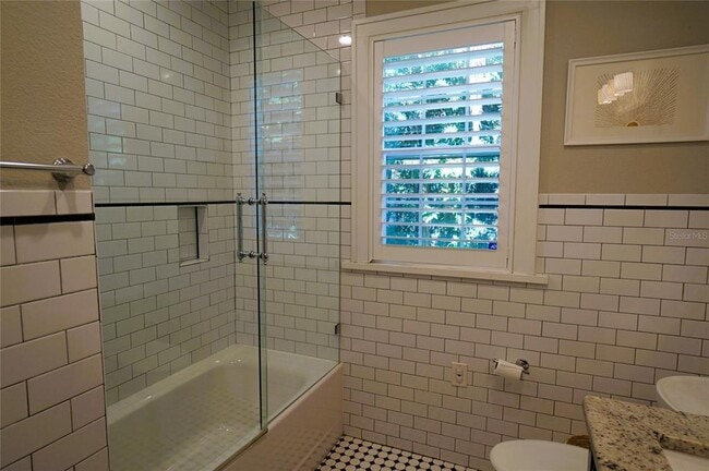 Building Photo - 4108 W Azeele St