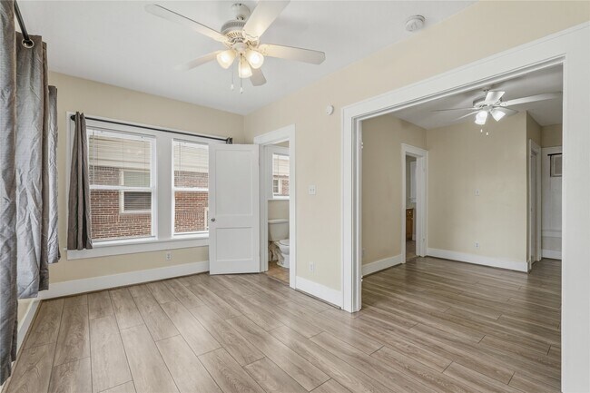 Building Photo - 4201 Woodleigh St