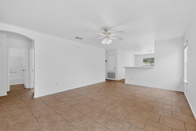 Building Photo - 13124 Maidenhair Tr