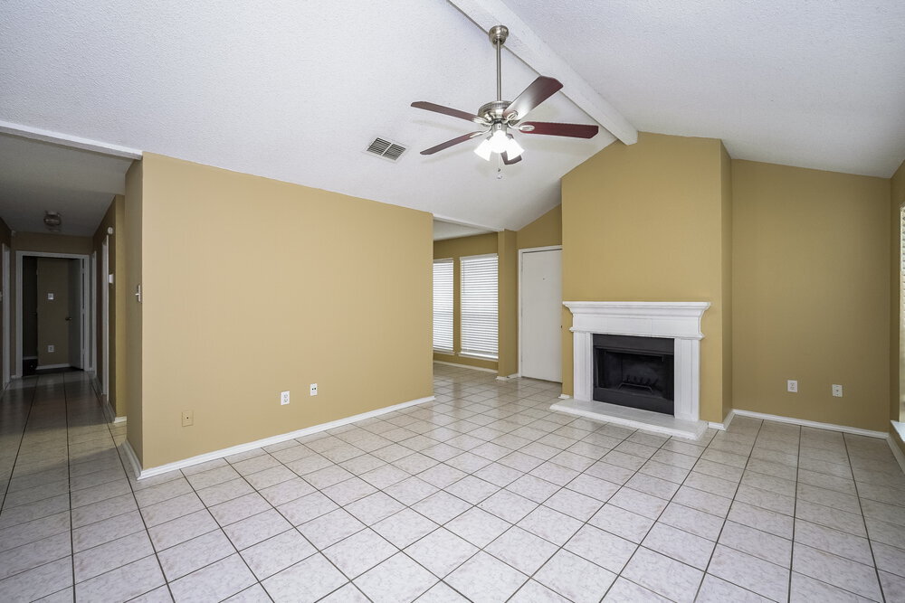 Building Photo - 2605 Trabuco Canyon Rd