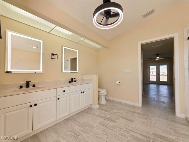 Building Photo - 1625 N Gator Cir