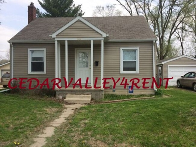 Primary Photo - 2 Bedroom, 1 Bath Single Family Home with ...