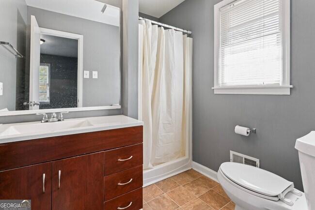 Building Photo - 6418 Briarwood Ct