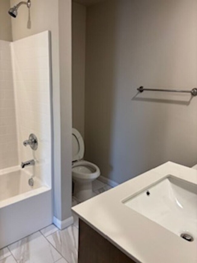 Building Photo - FIRST MONTH FREE - Beautiful New Home!