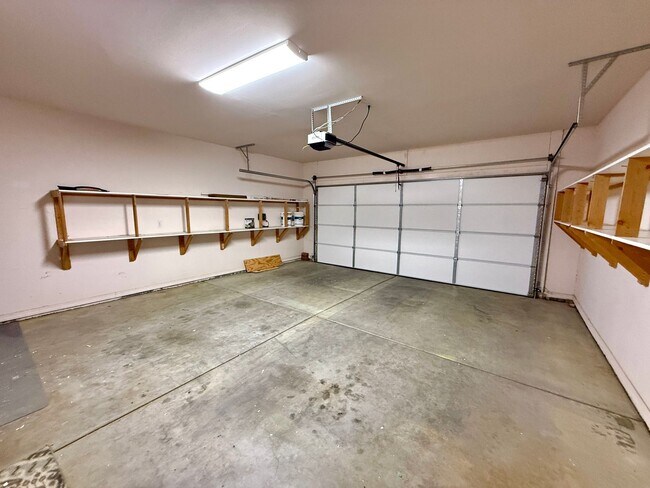 Building Photo - Corner Lot Legacy Ranch Home | 2 Bed + Office/Den | Walk to Walleck Ranch Park!