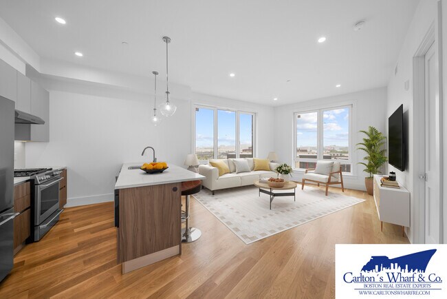 Building Photo - 218 Old Colony Ave