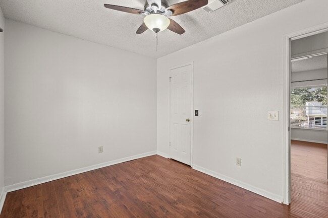 Building Photo - 22919 Garden Canyon Dr