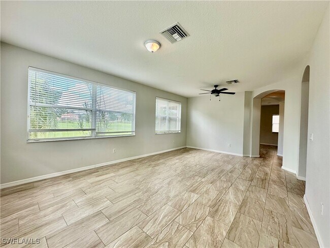 Building Photo - 1760 Birdie Dr