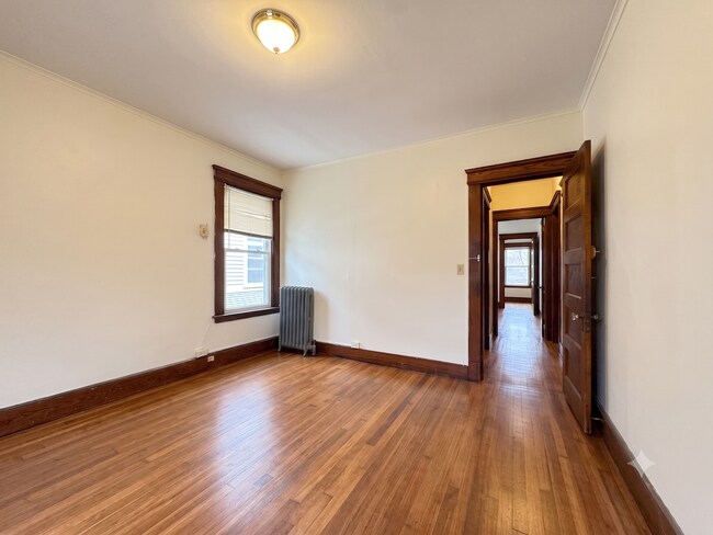 Building Photo - 126 Mansfield St