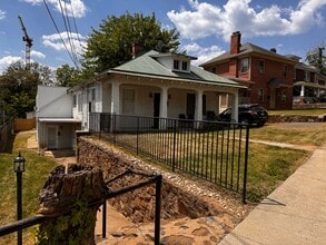 Building Photo - 105 Shamrock Rd