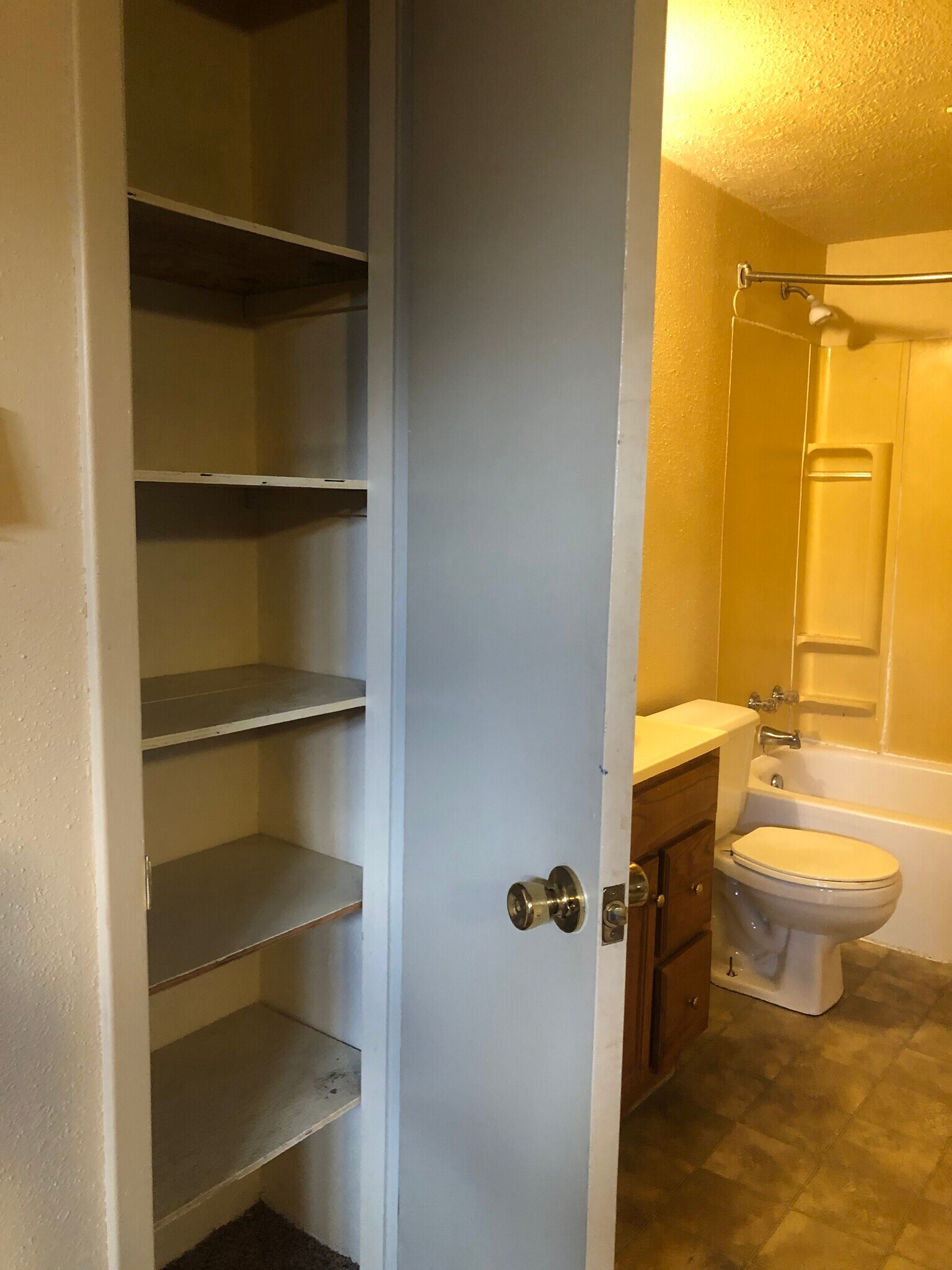 Building Photo - 100 Cliff Ave