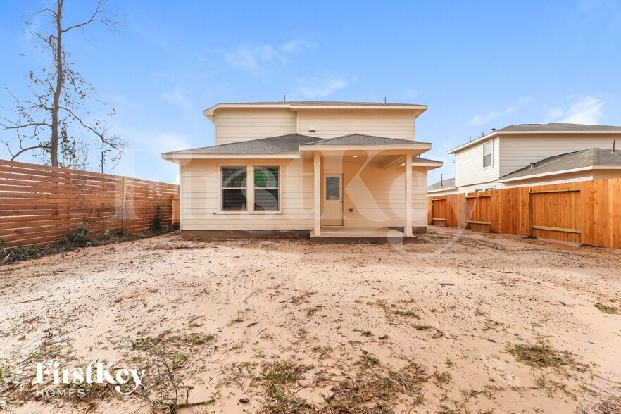 Building Photo - 25621 Roy Rogers Rd