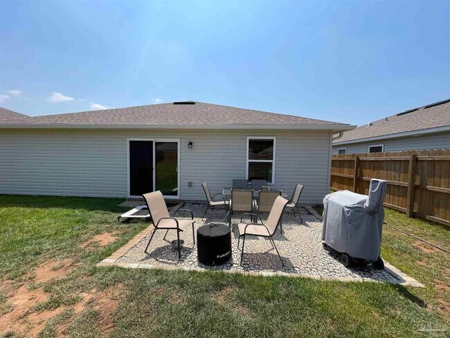 Building Photo - 4328 Jitterbug St