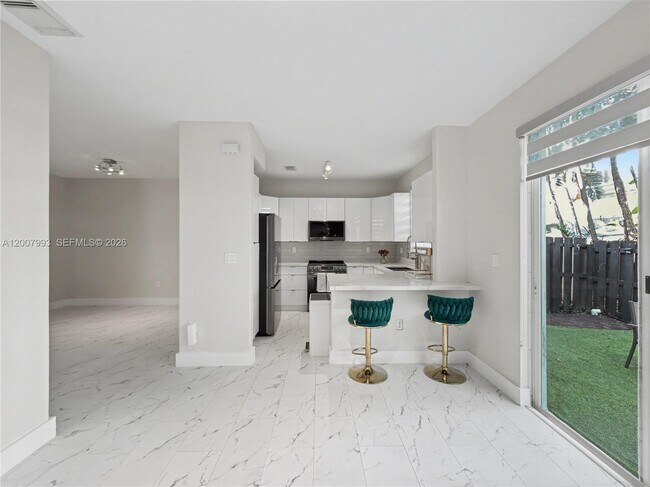 Building Photo - 7876 NW 109th Path