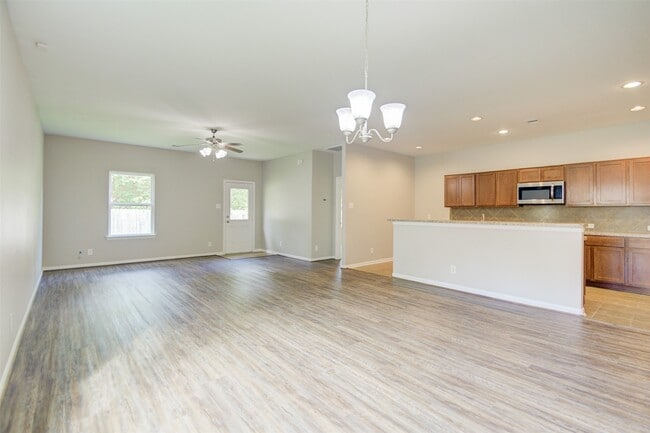 Building Photo - 6026 Burnet Bend Ave