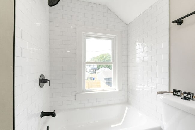 Building Photo - Charming 2-Story Home with Modern Updates ...