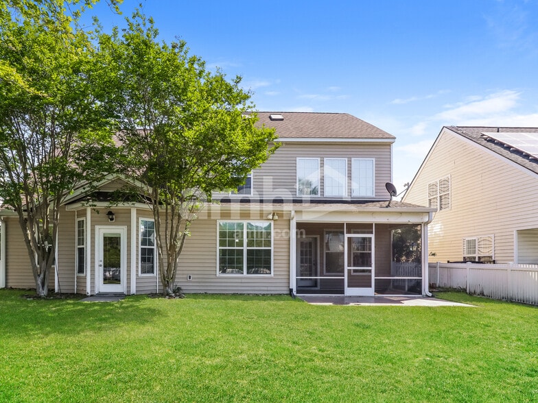 Building Photo - 205 Argo Cir