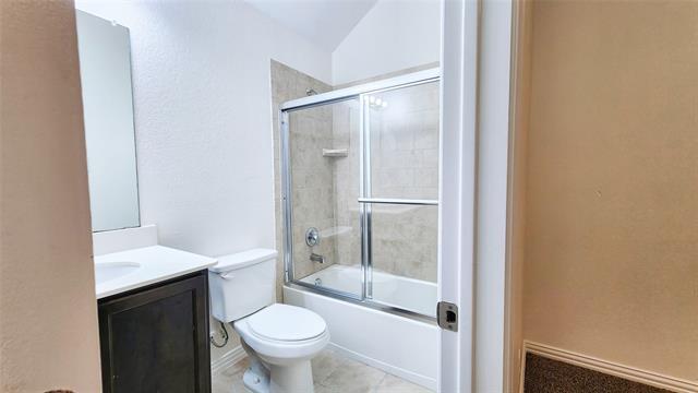 Building Photo - 3808 Hazelhurst Dr