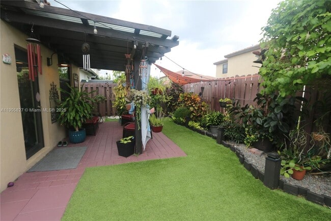 Building Photo - 24123 SW 118 Ave