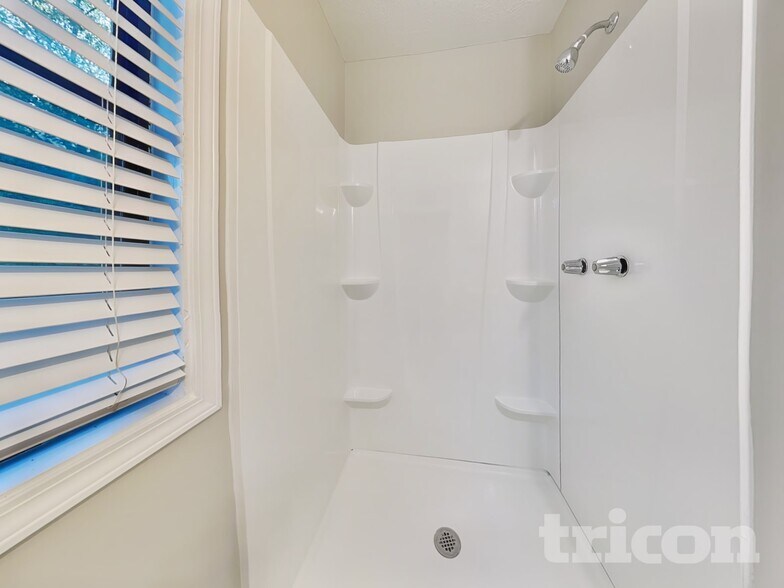 Building Photo - 80 Windsong Ct