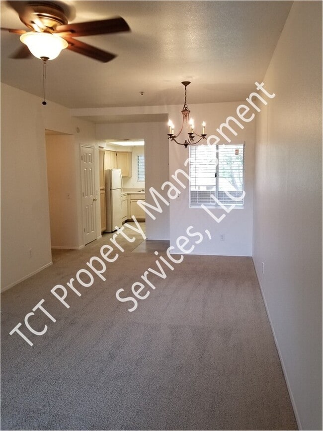 Building Photo - Two Bedroom Condo in Aventura!