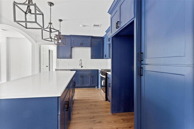 Building Photo - 5811 Northridge Dr