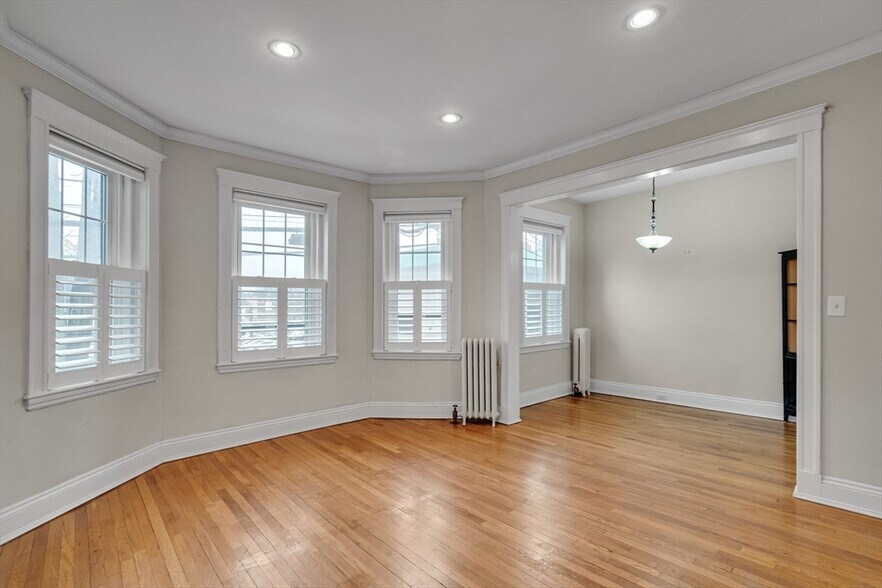 Building Photo - 317 Allston St