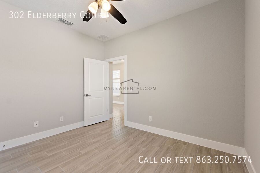 Building Photo - 302 Elderberry Ct