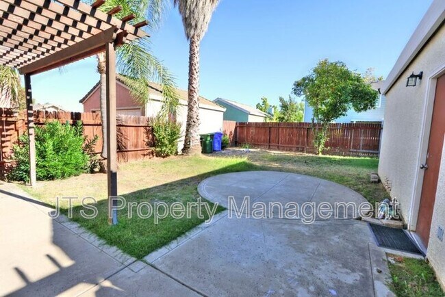 Building Photo - 6620 Verandah Ct