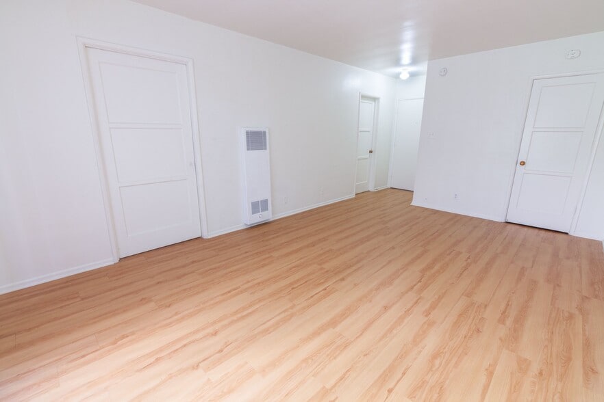 Building Photo - 729 Gayley Ave