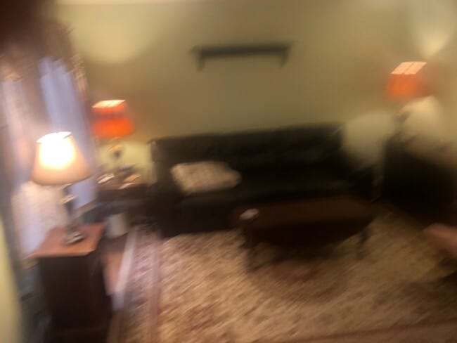 Building Photo - 470 Meadow Ln