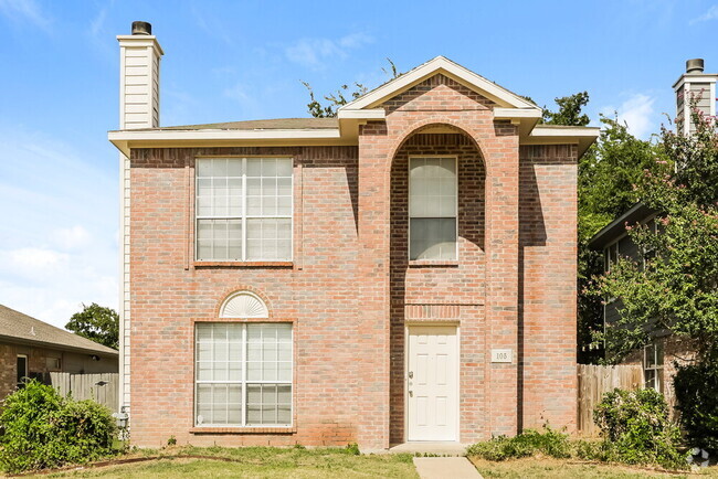 Building Photo - 105 Hunter Dr