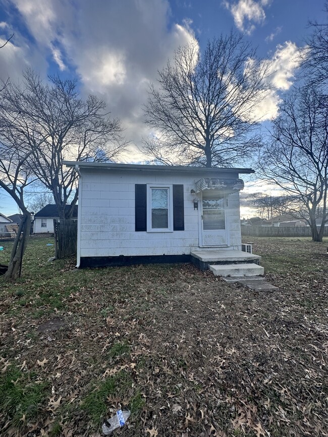 Building Photo - 303 E 22nd St