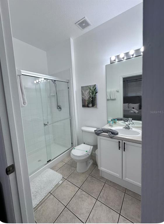 Building Photo - 2381 Silver Palm Dr