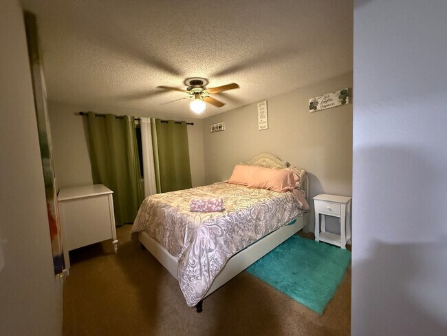 Building Photo - 1709 S Perry Ct