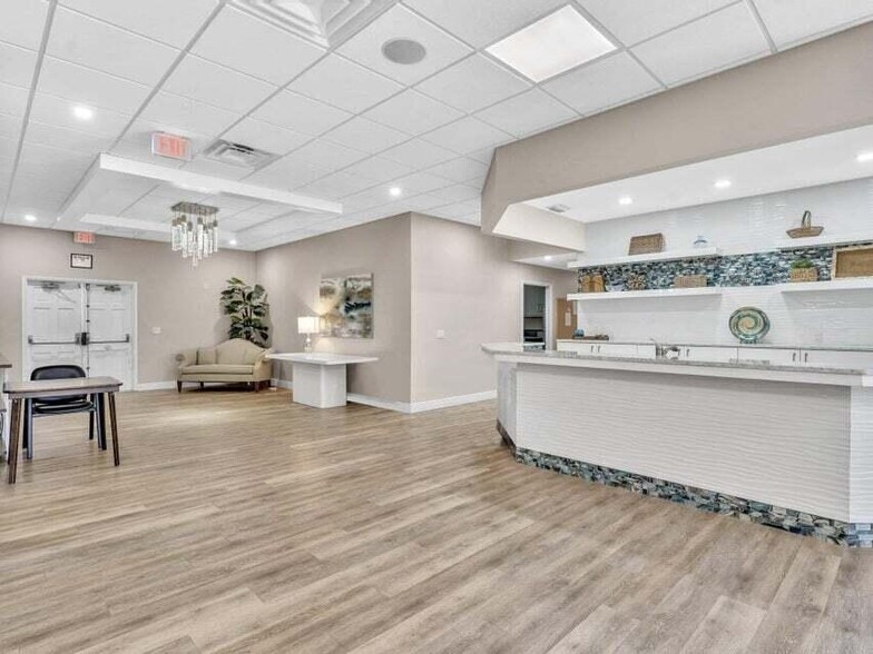 Building Photo - 2717 Florida Blvd