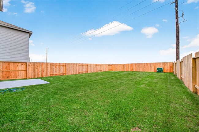 Building Photo - 8347 Vacek Xing Wy