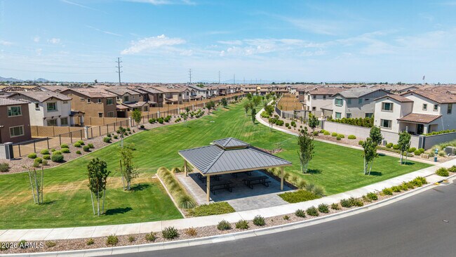 Building Photo - 21505 E Sparrow Dr