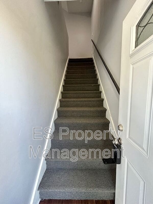 Building Photo - 1602 Quill St