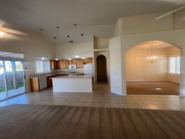 Building Photo - Apple Valley Home at Wyndham Rose 55 + Com...