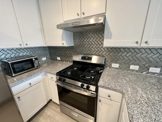 Building Photo - 2824 Rosefinch