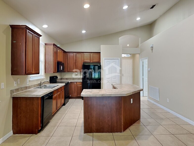 Building Photo - 14544 Cedar Branch Way