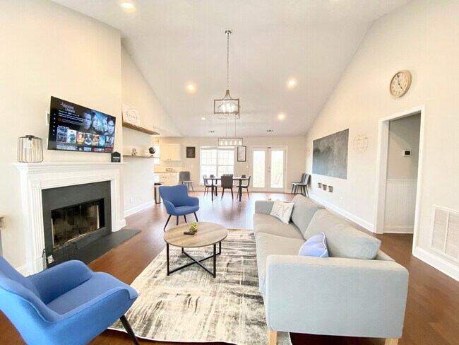 Primary Photo - 4334 Todd Rd