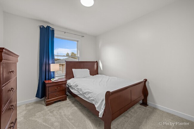 Building Photo - 538 Harold Ave