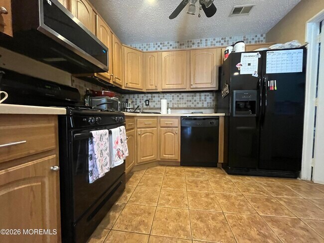 Building Photo - 19 Augusta Ct