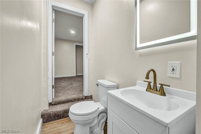 Building Photo - 2160 Fulton Rd