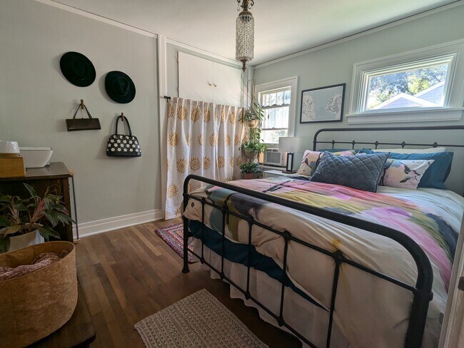 Bedroom 2 - 609 Randall Ave