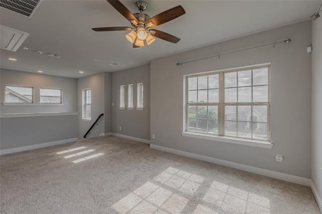 Building Photo - 829 Parkside Dr